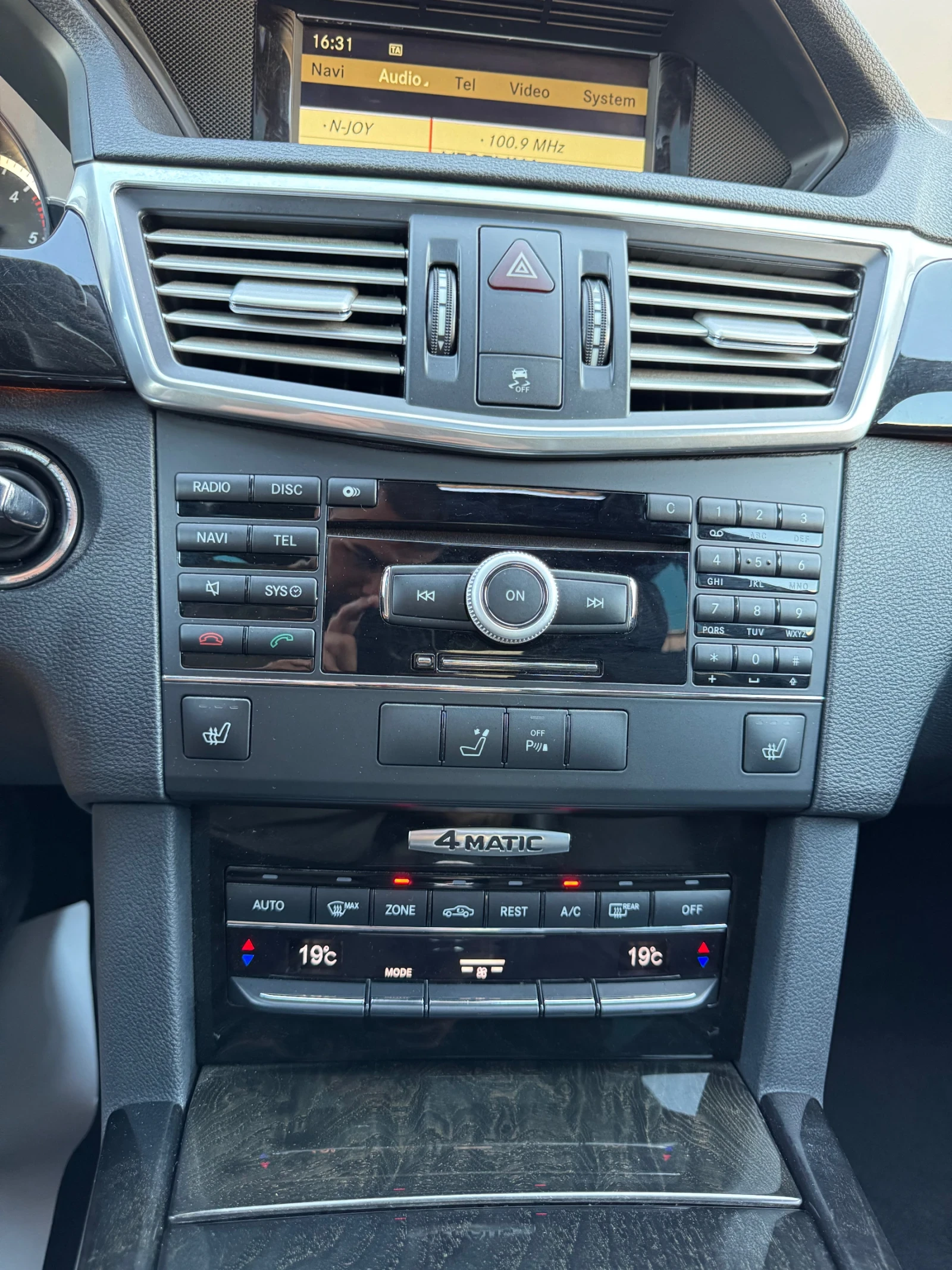 Mercedes-Benz E 350 4Matic | Mobile.bg   14