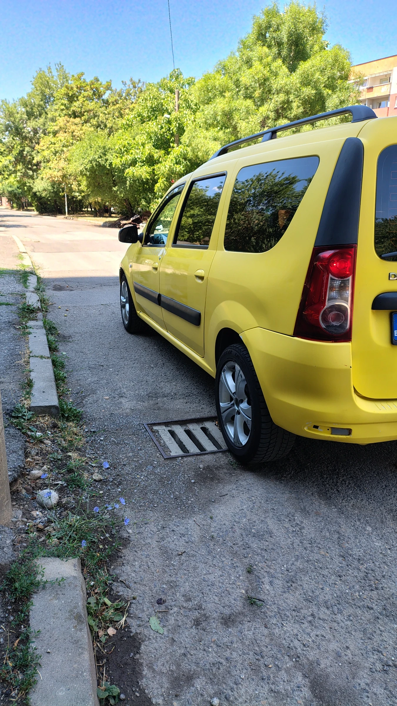 Dacia Logan 1.6  .  | Mobile.bg   7