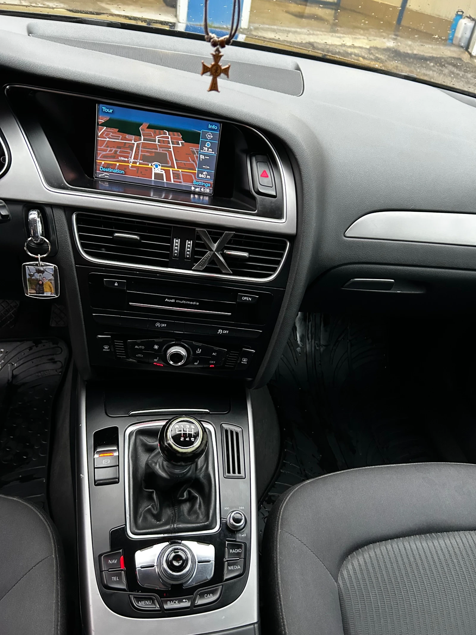 Audi A4 2.0TDI FACELIFT - изображение 5