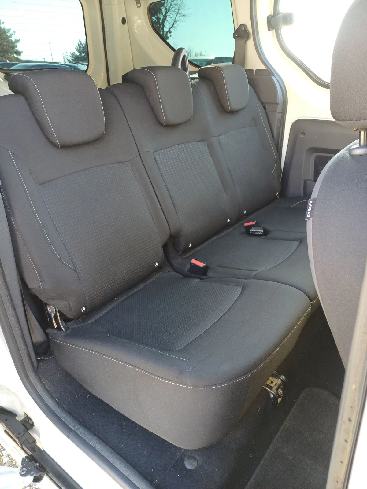 Dacia Dokker 1.6 102 LPG - изображение 9