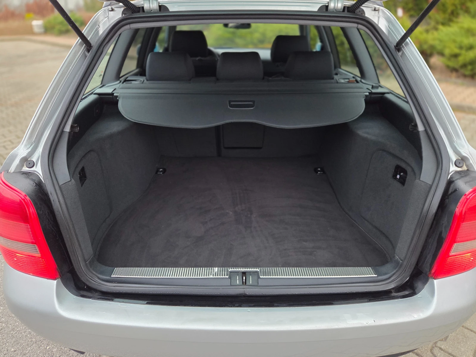 Audi A4 1.9TDI 116к.с. 6 скорости* QUATTRO* УНИКАТ* , снимка 12 - Автомобили и джипове - 53963221