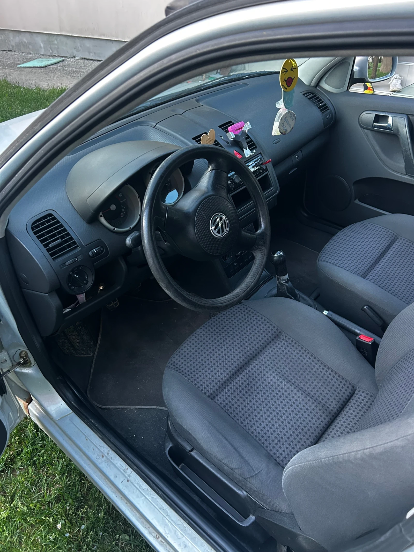 VW Polo 1.4mpi, снимка 5 - Автомобили и джипове - 54339937