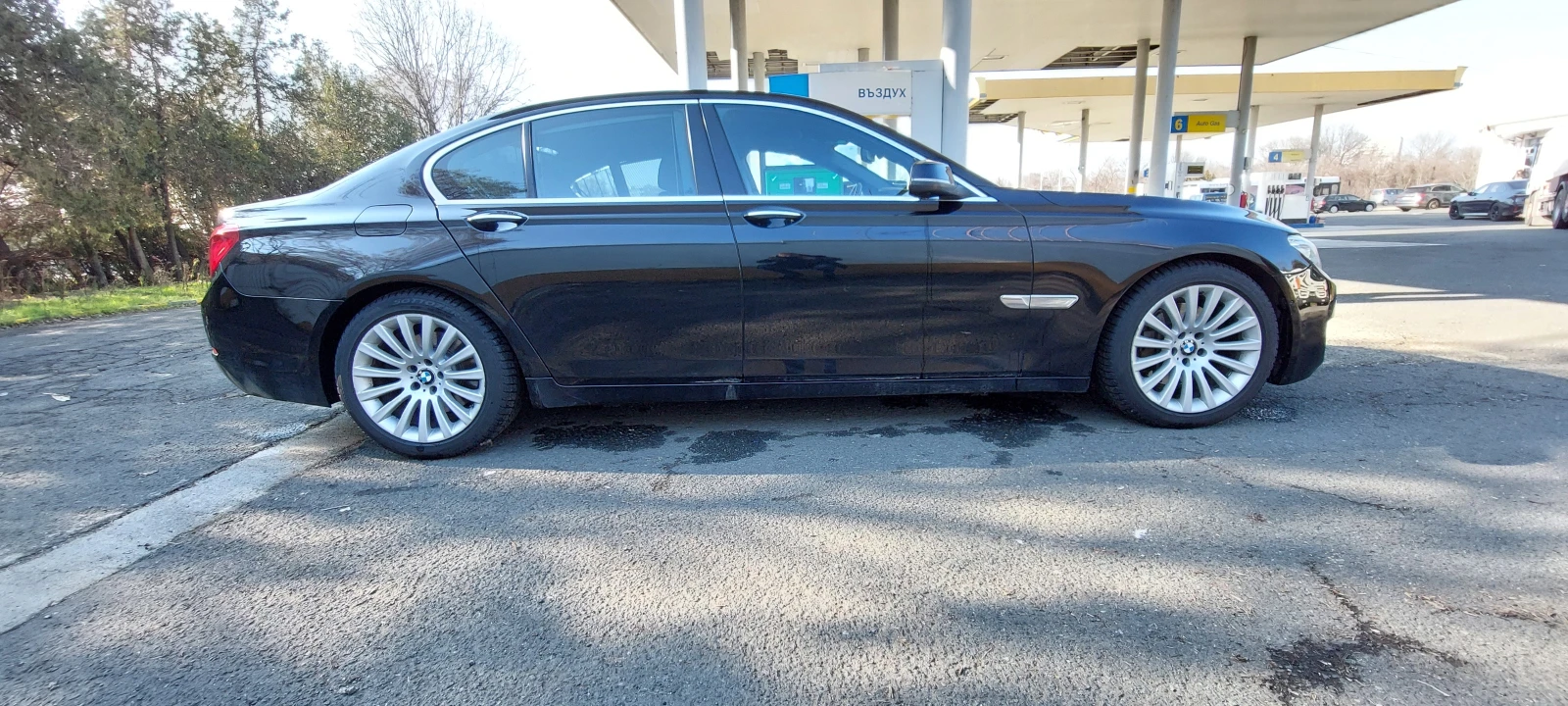 BMW 740 Xdrive, снимка 13 - Автомобили и джипове - 54556140