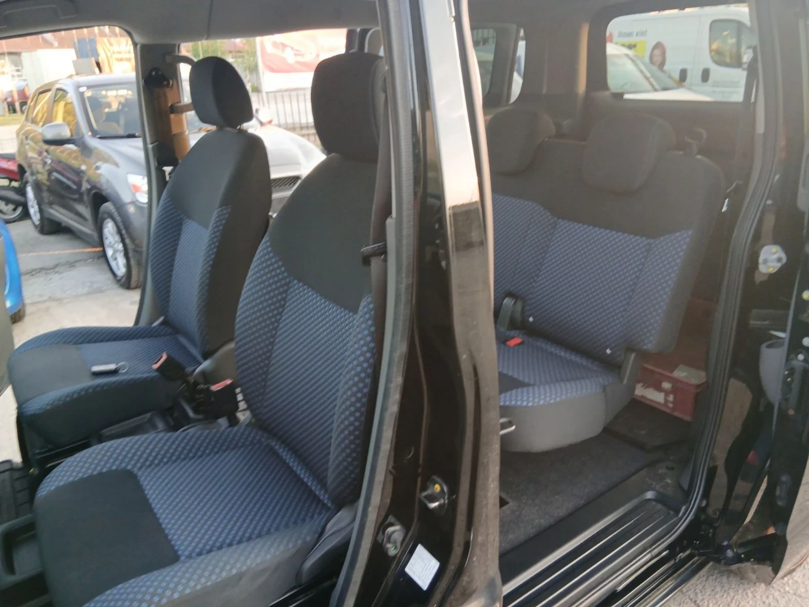 Nissan e-NV200, снимка 10 - Автомобили и джипове - 55059154