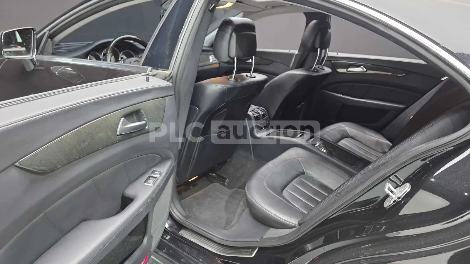 Mercedes-Benz CLS 350 4MATIC PANORAMA#УНИКАТ# !FULL!, снимка 11 - Автомобили и джипове - 55146940