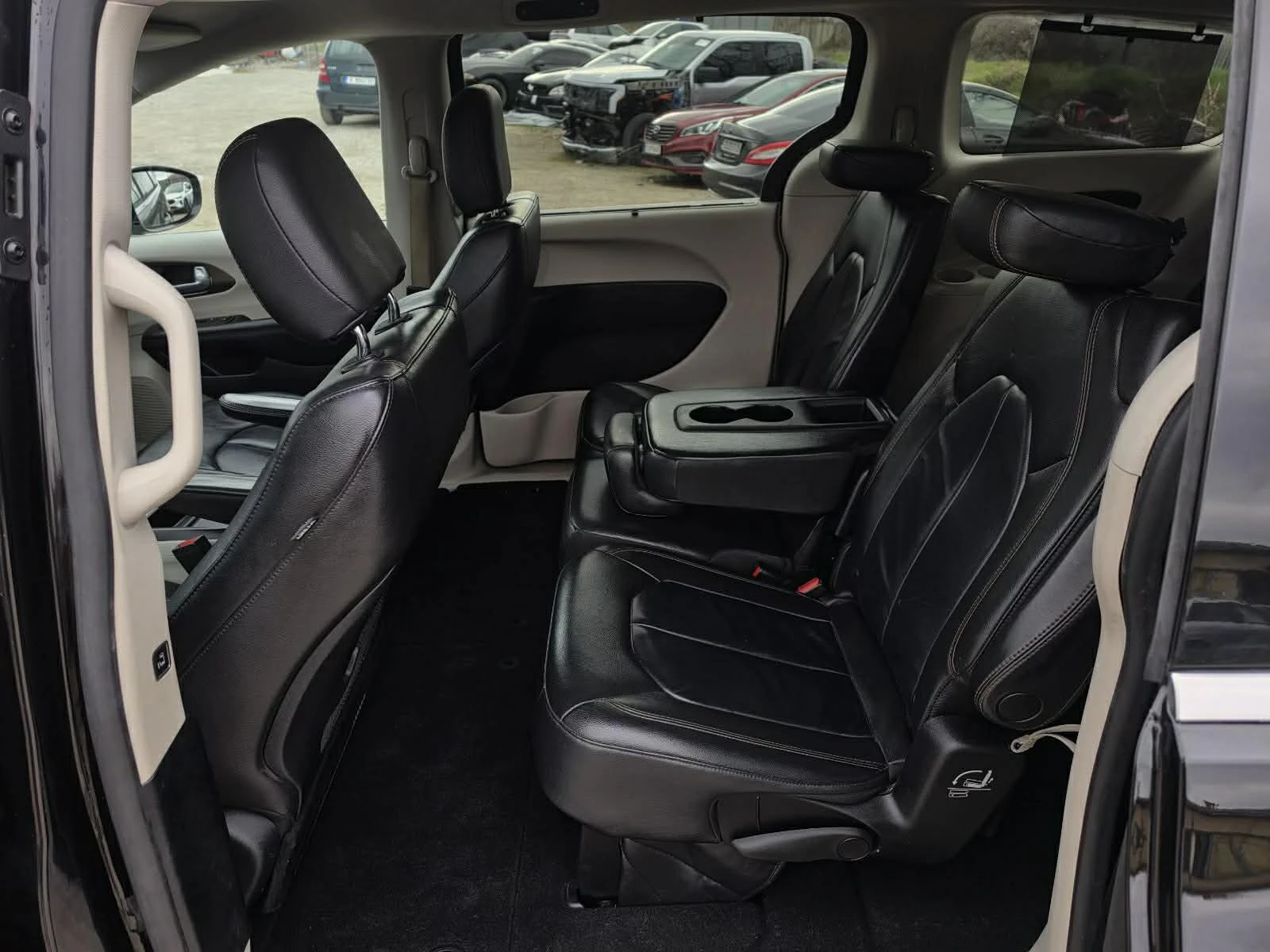 Chrysler Pacifica 3, 6L Pentastar , снимка 13 - Автомобили и джипове - 55622823