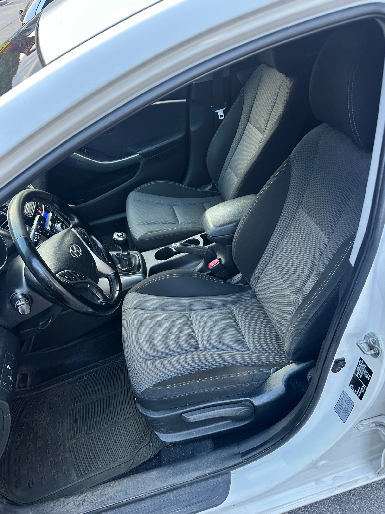 Hyundai I30, снимка 8 - Автомобили и джипове - 55693398