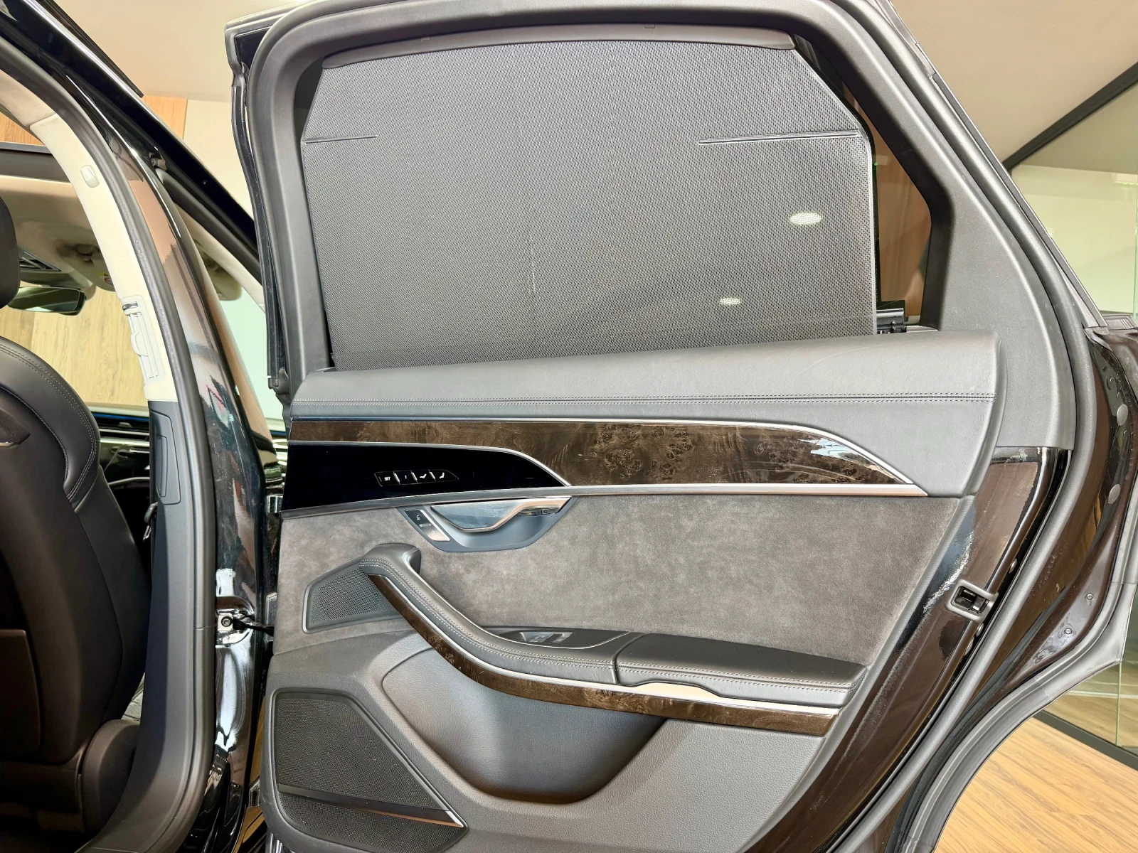 Audi A8 50 TDI V6 , снимка 11 - Автомобили и джипове - 55736849