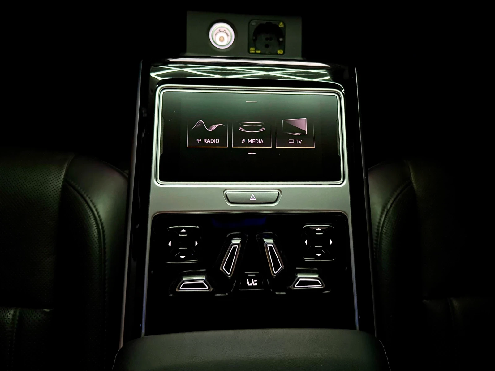 Audi A8 50 TDI V6 , снимка 14 - Автомобили и джипове - 55736849