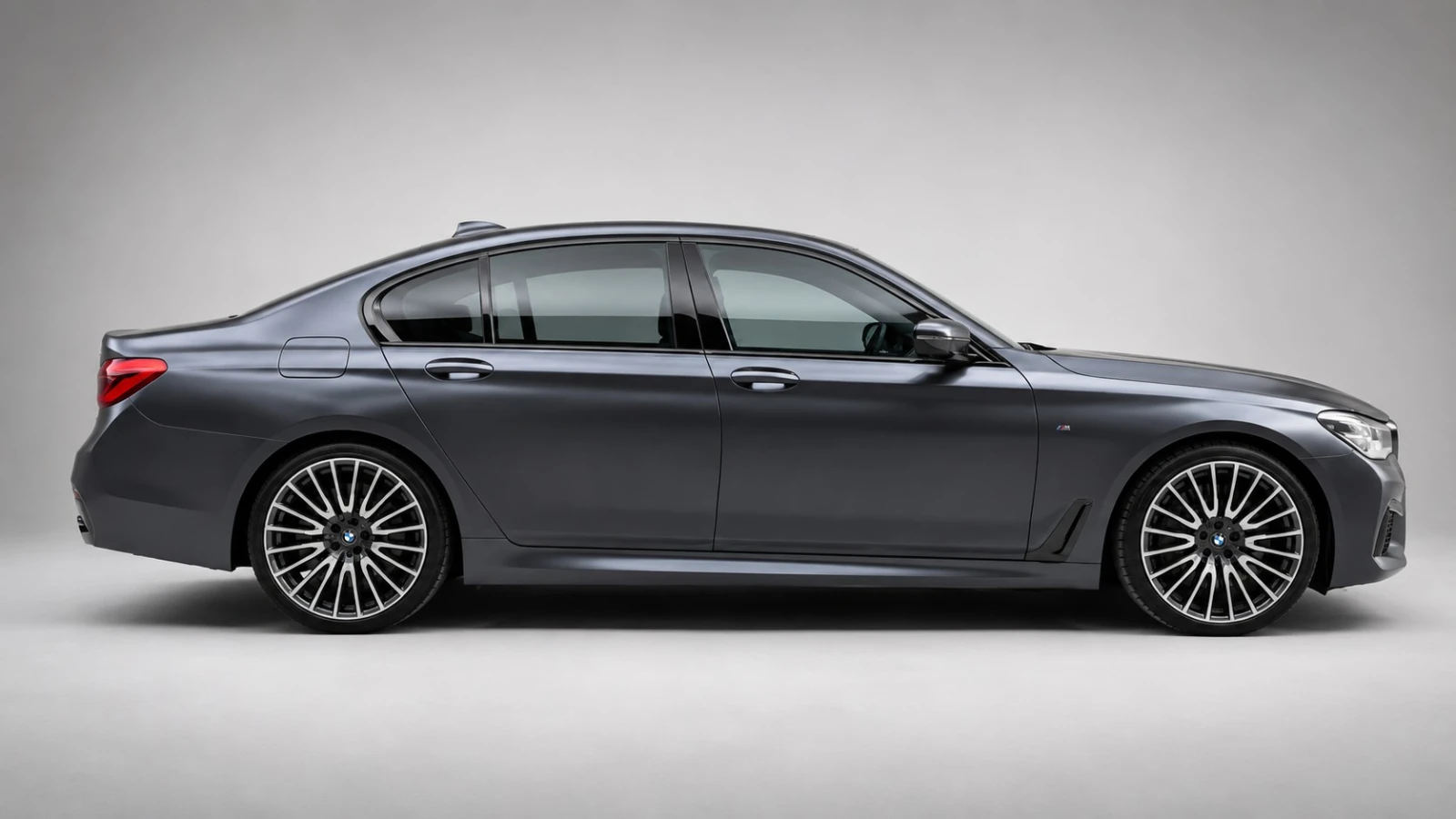 BMW 750 Individual -  Най-добрите!, снимка 2 - Автомобили и джипове - 55876723