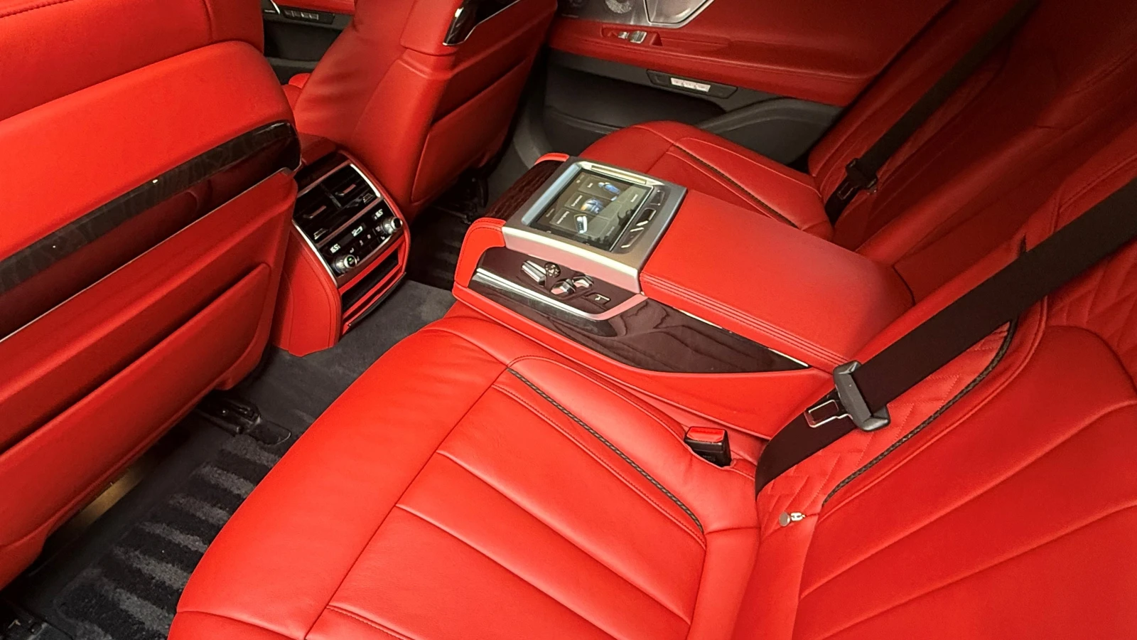 BMW 750 Individual -  Най-добрите!, снимка 11 - Автомобили и джипове - 55876723