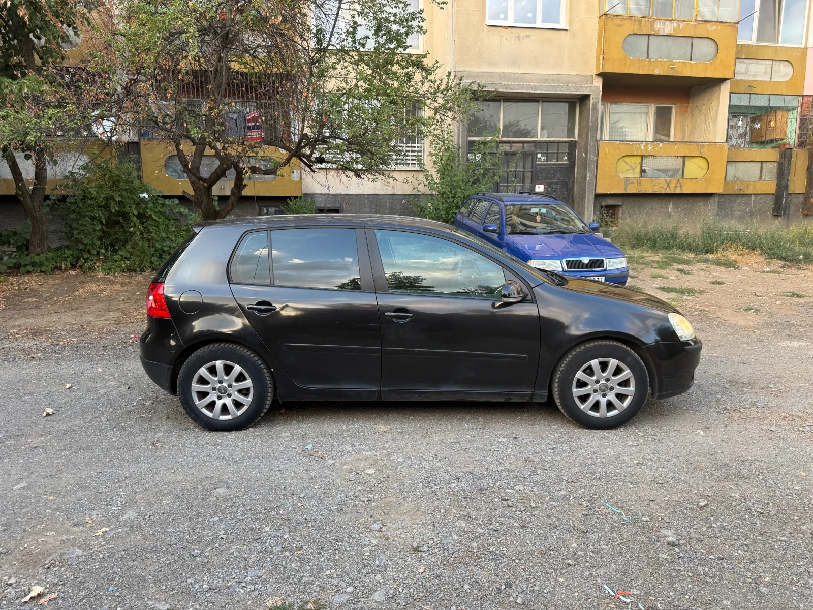 VW Golf 5, снимка 4 - Автомобили и джипове - 55934508