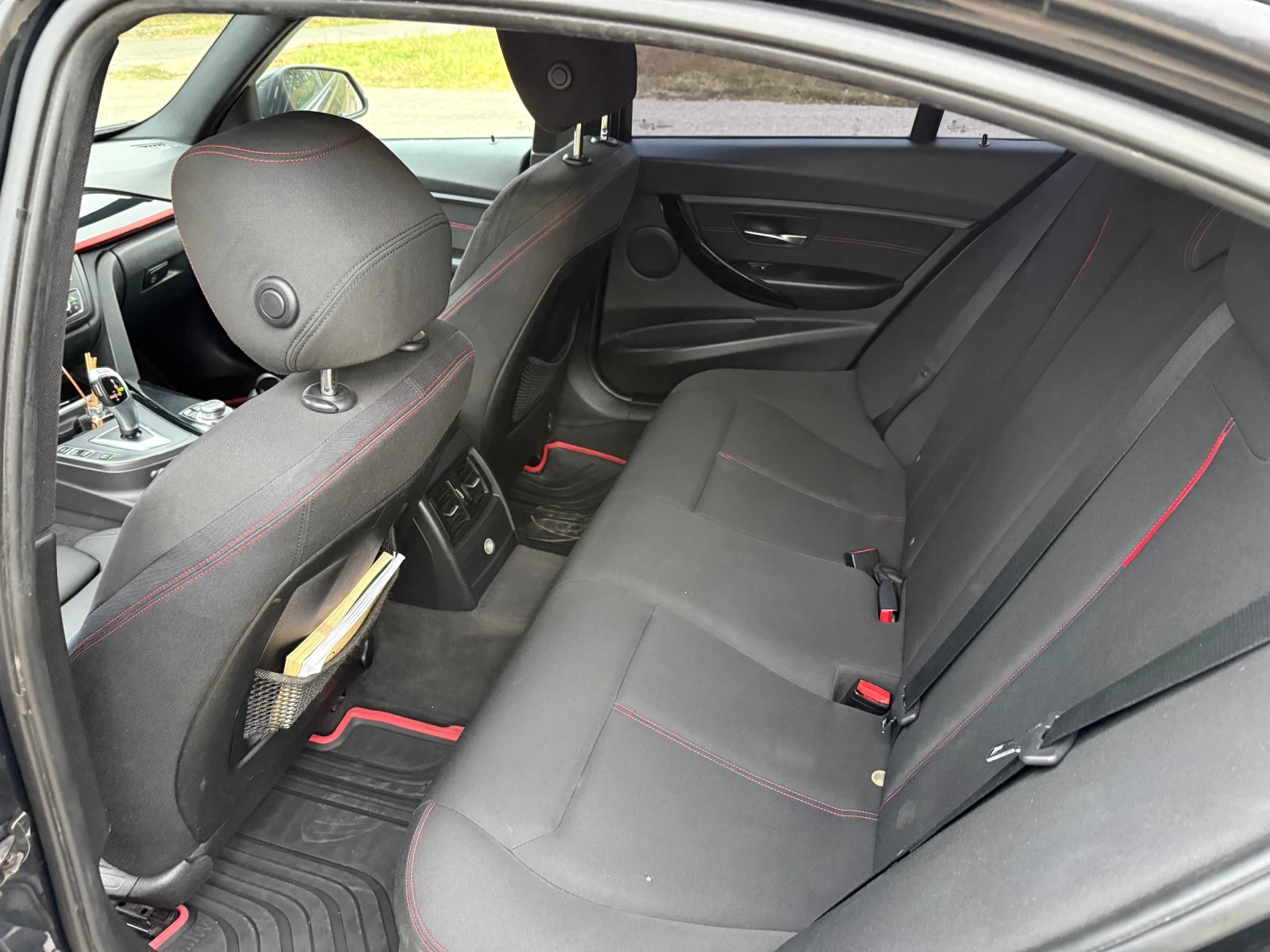 BMW 320, снимка 9 - Автомобили и джипове - 56219503