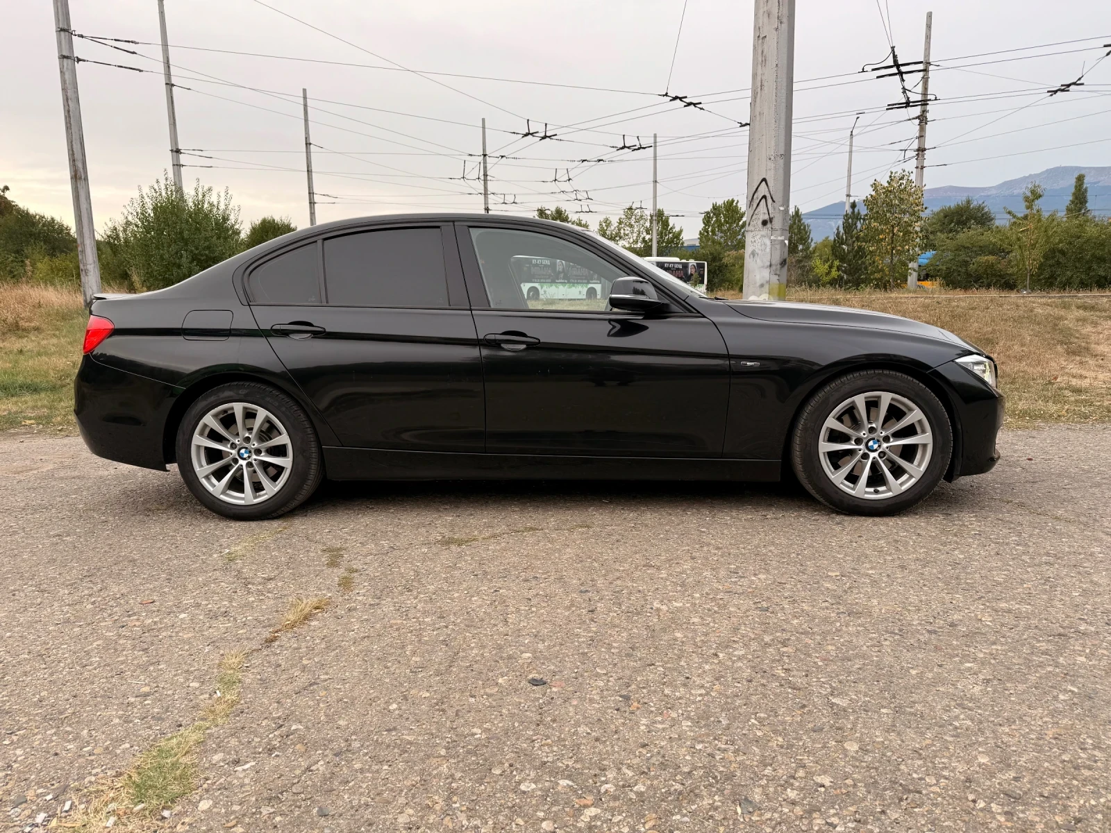 BMW 320, снимка 2 - Автомобили и джипове - 56219503