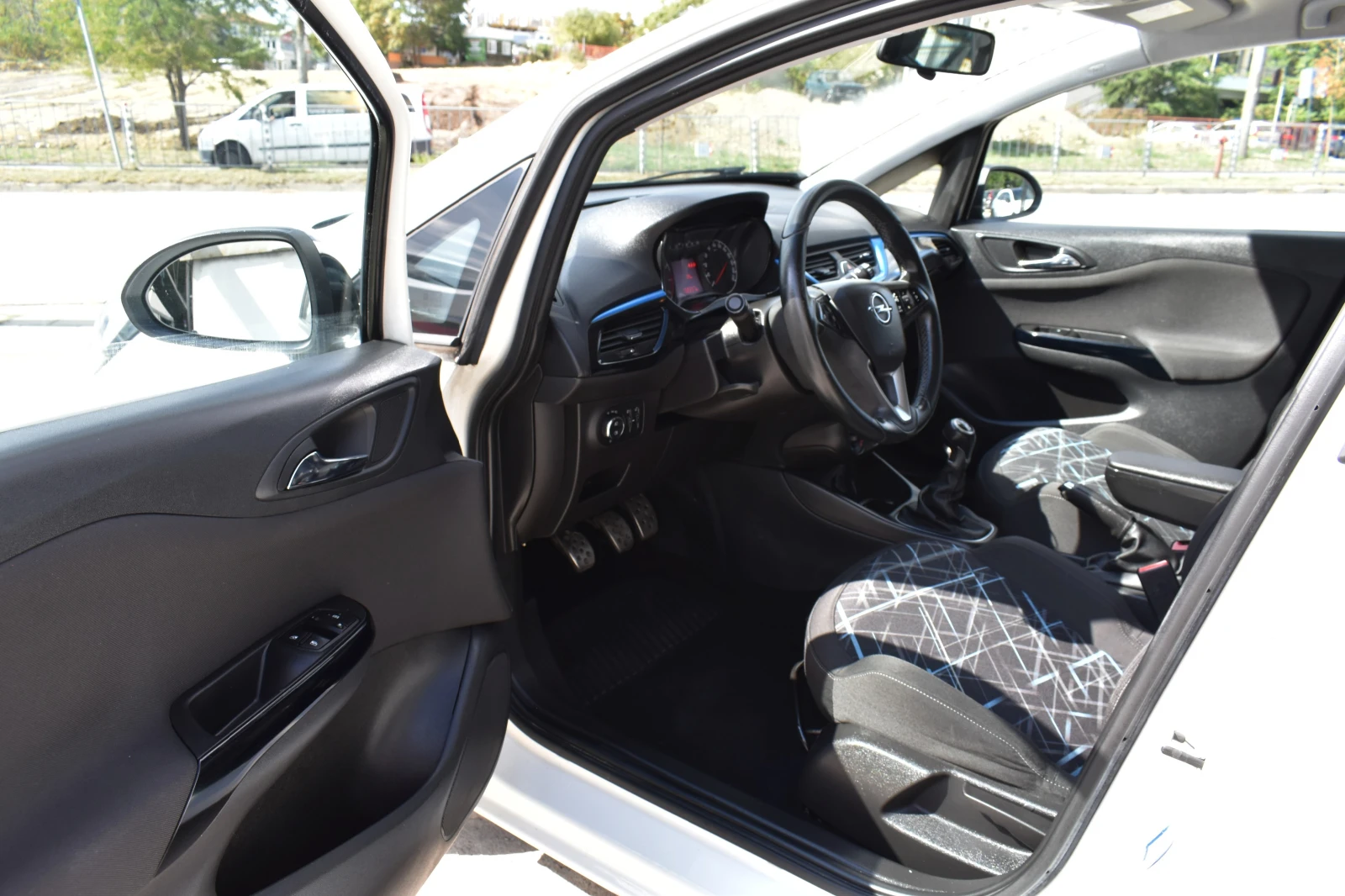 Opel Corsa 1.4i* ���.��������� | Mobile.bg � ����������� 9