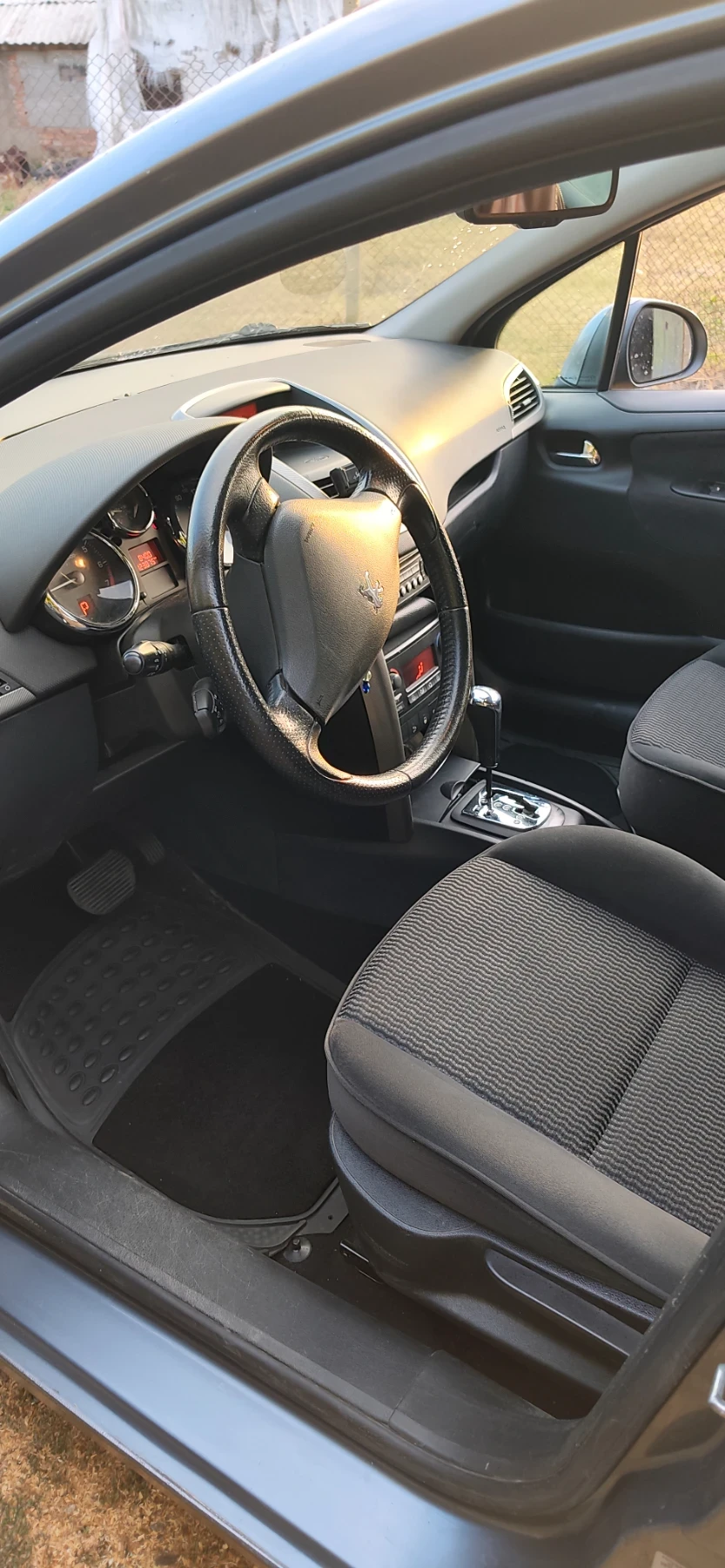 Peugeot 207, снимка 5 - Автомобили и джипове - 56571471