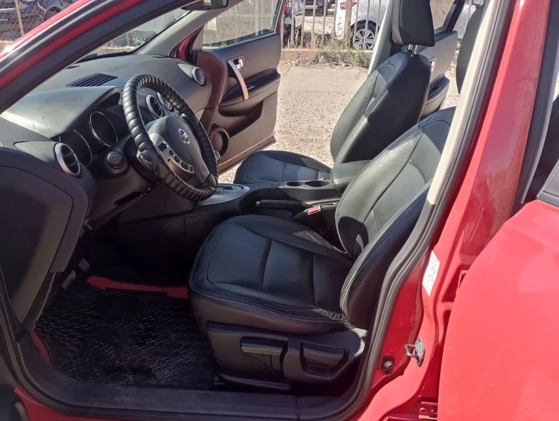 Nissan Qashqai 2.0, кожа, панорама, ГАЗ, снимка 10 - Автомобили и джипове - 48230883