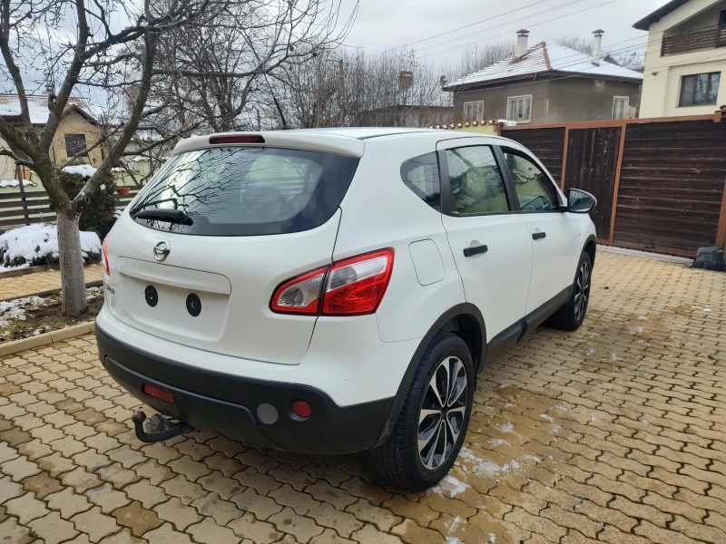 Nissan Qashqai = = 1.6= = , снимка 4 - Автомобили и джипове - 48486640