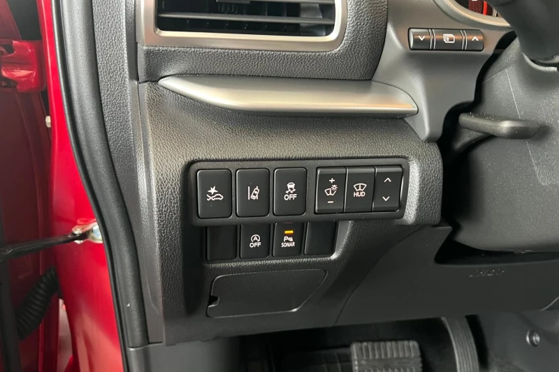 Mitsubishi Eclipse Cross 2.2DI-D 148кс Панор.Дистроник Keyless Carplay Head, снимка 13 - Автомобили и джипове - 48783881