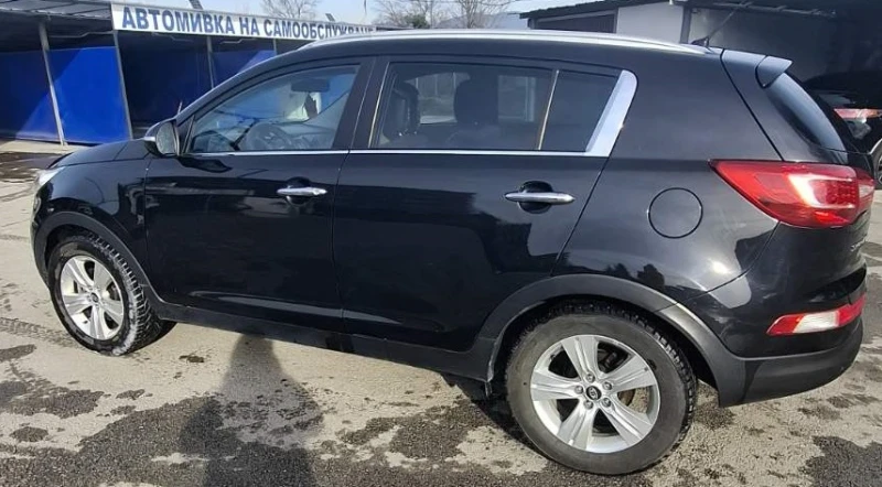 Kia Sportage, снимка 11 - Автомобили и джипове - 52931280