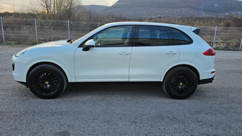 Porsche Cayenne 3.0Dizel Facelift LED BOSE, снимка 2 - Автомобили и джипове - 53029873