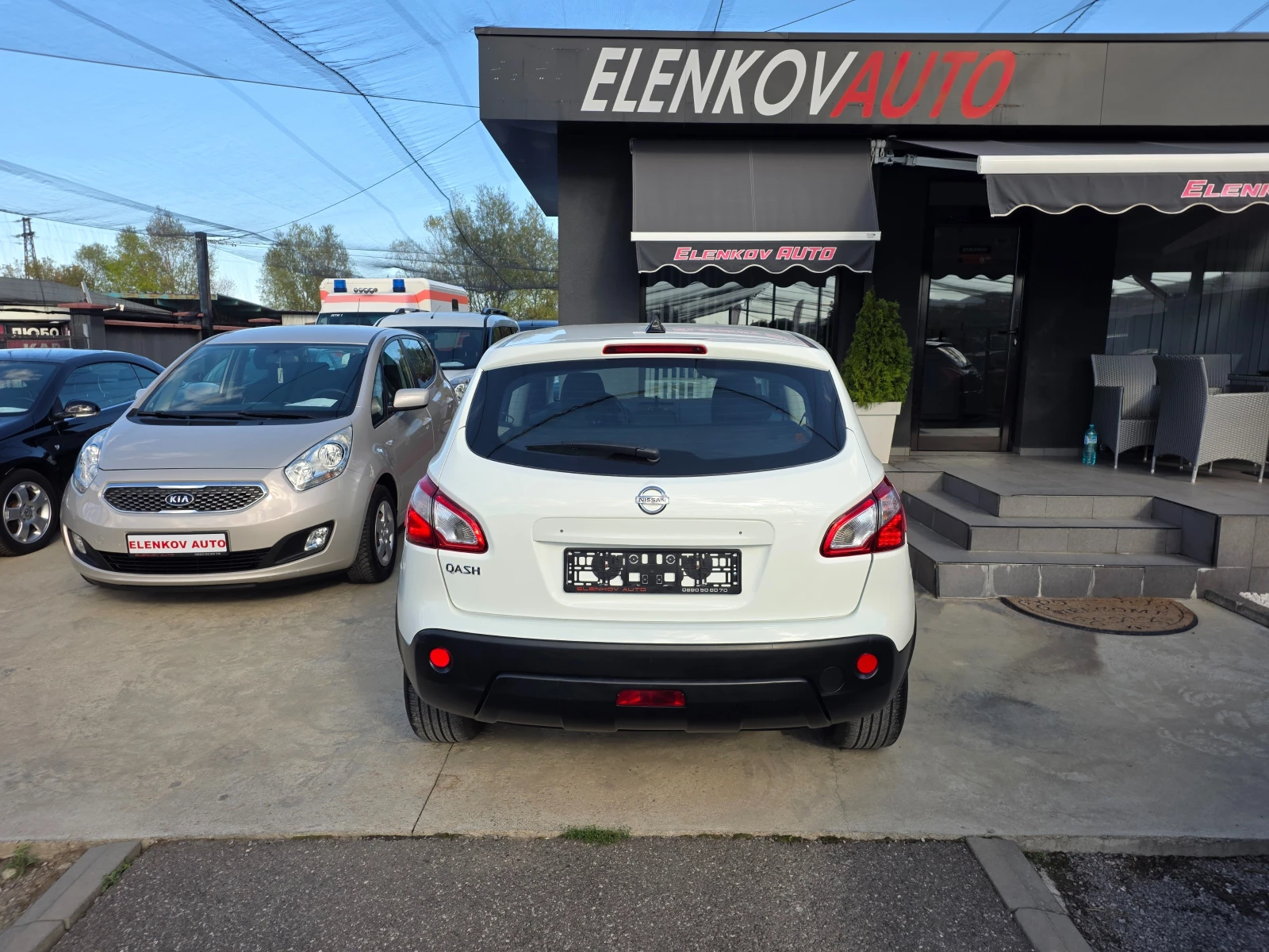 Nissan Qashqai 1.6i-117к.с EURO 5-КЛИМАТИК- ШВЕЙЦАРИЯ - изображение 7
