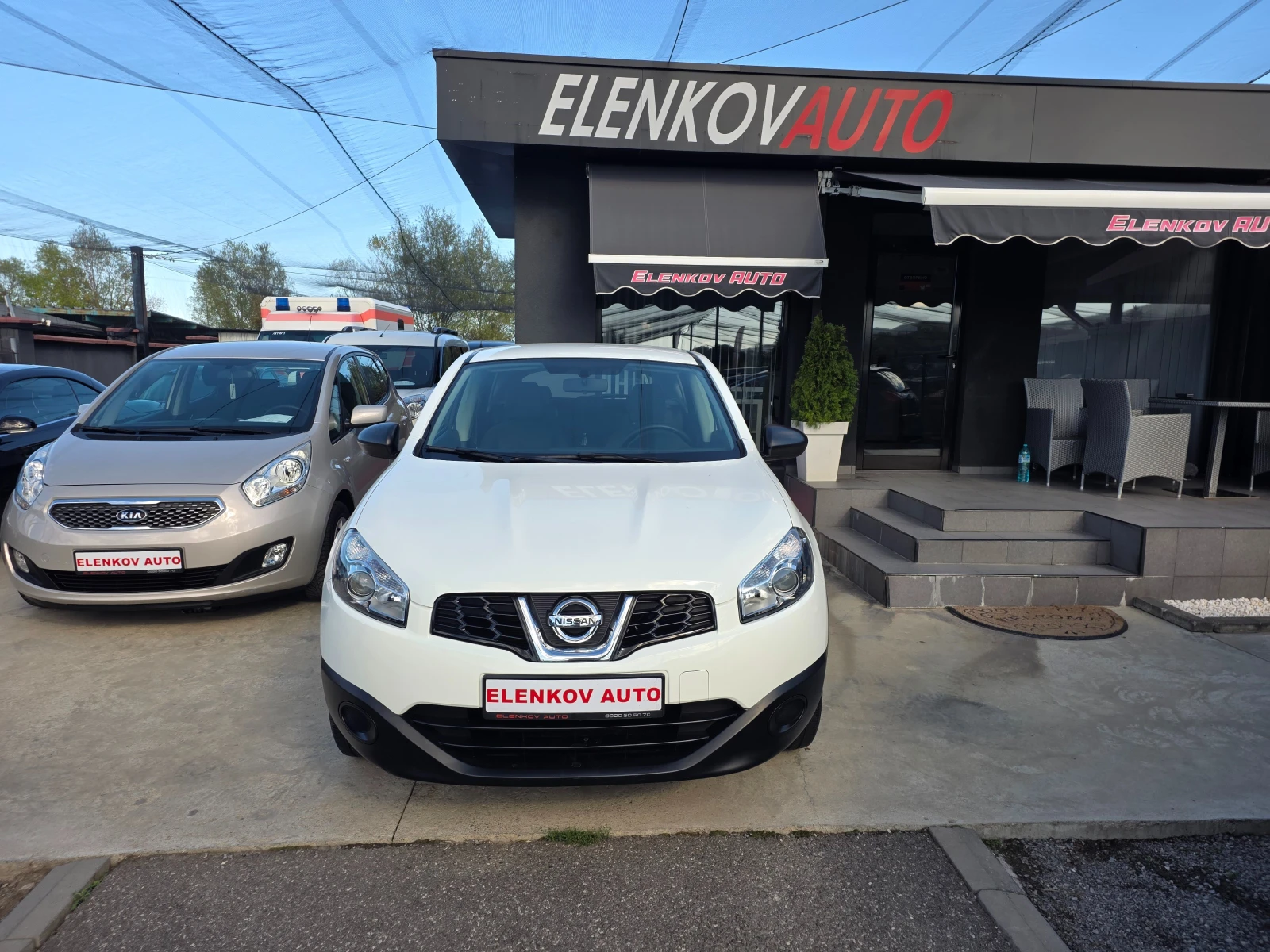 Nissan Qashqai 1.6i-117к.с EURO 5-КЛИМАТИК- ШВЕЙЦАРИЯ - изображение 2