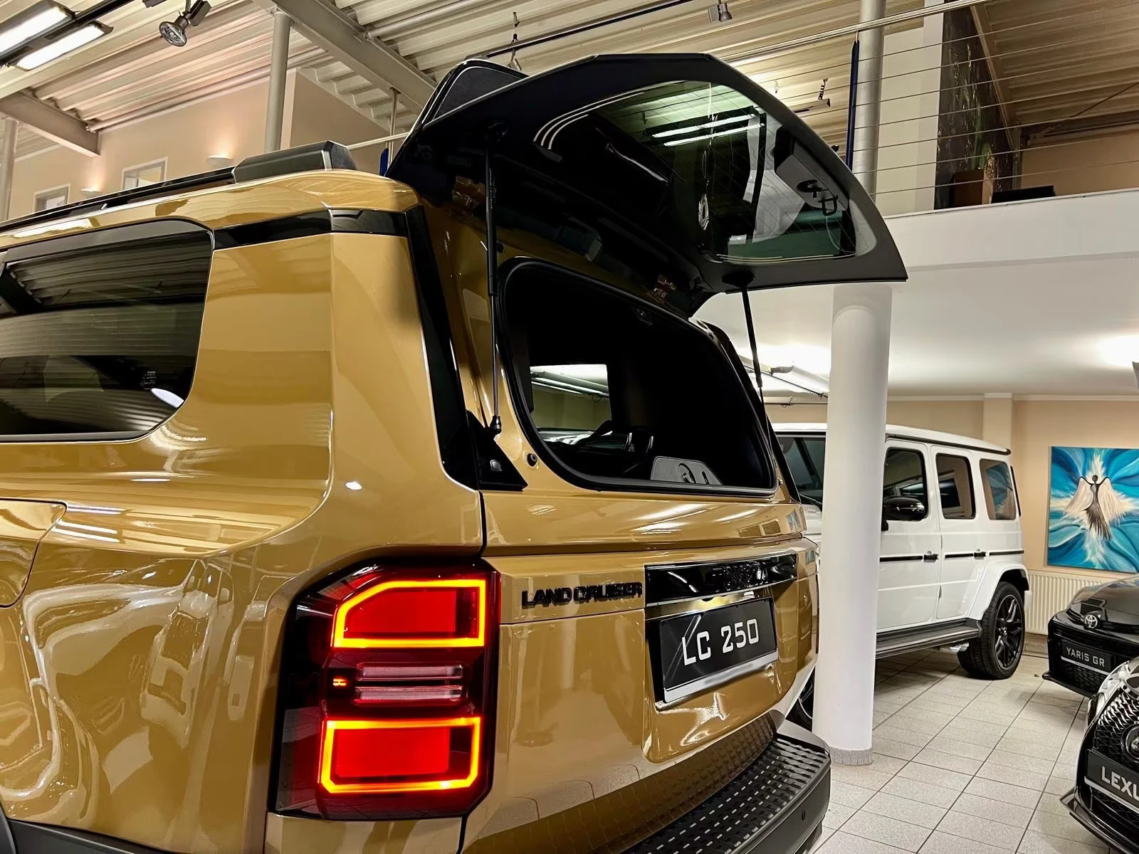 Toyota Land cruiser LC250/204HP/TEC-EDITION/7S/PANO/HUD/JBL/360/589g - изображение 4