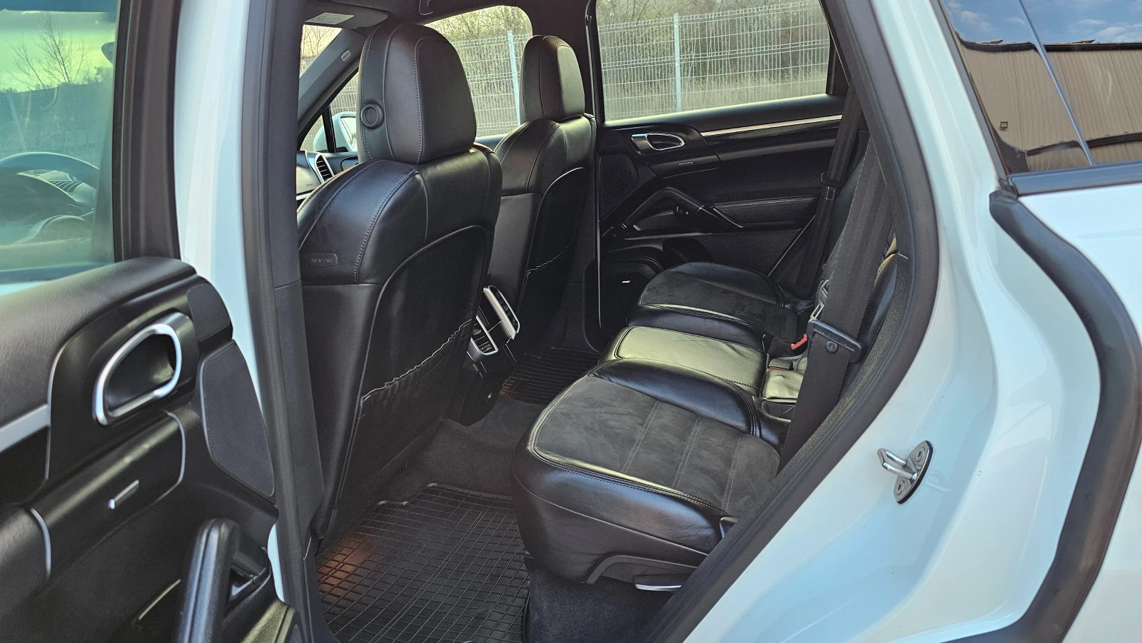 Porsche Cayenne 3.0Dizel Facelift LED BOSE - изображение 10