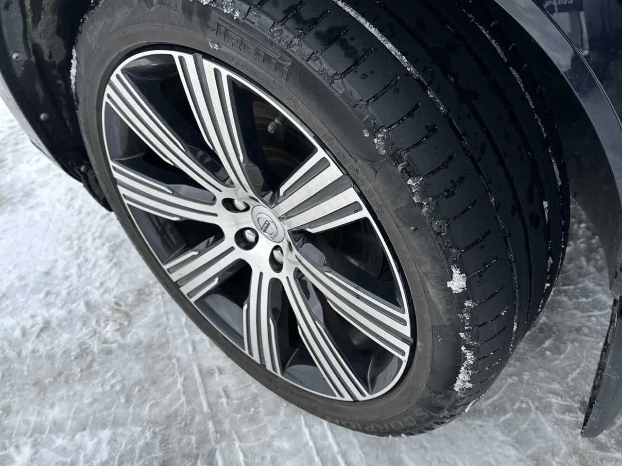 Volvo Xc90  | Ultimate Bright Theme | HEAD UP | ОБДУХВАНЕ, снимка 6 - Автомобили и джипове - 53825262