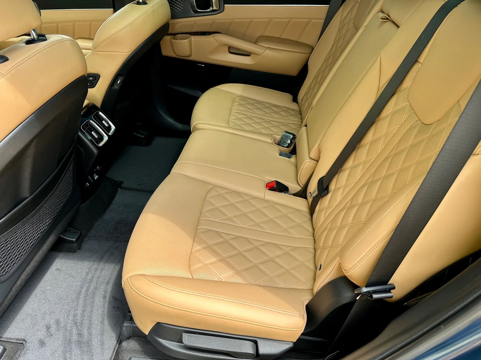 Kia Sorento НАЛИЧНА, SIGNATURE, KRELL, ПАНОРАМА, FW, снимка 8 - Автомобили и джипове - 54001445