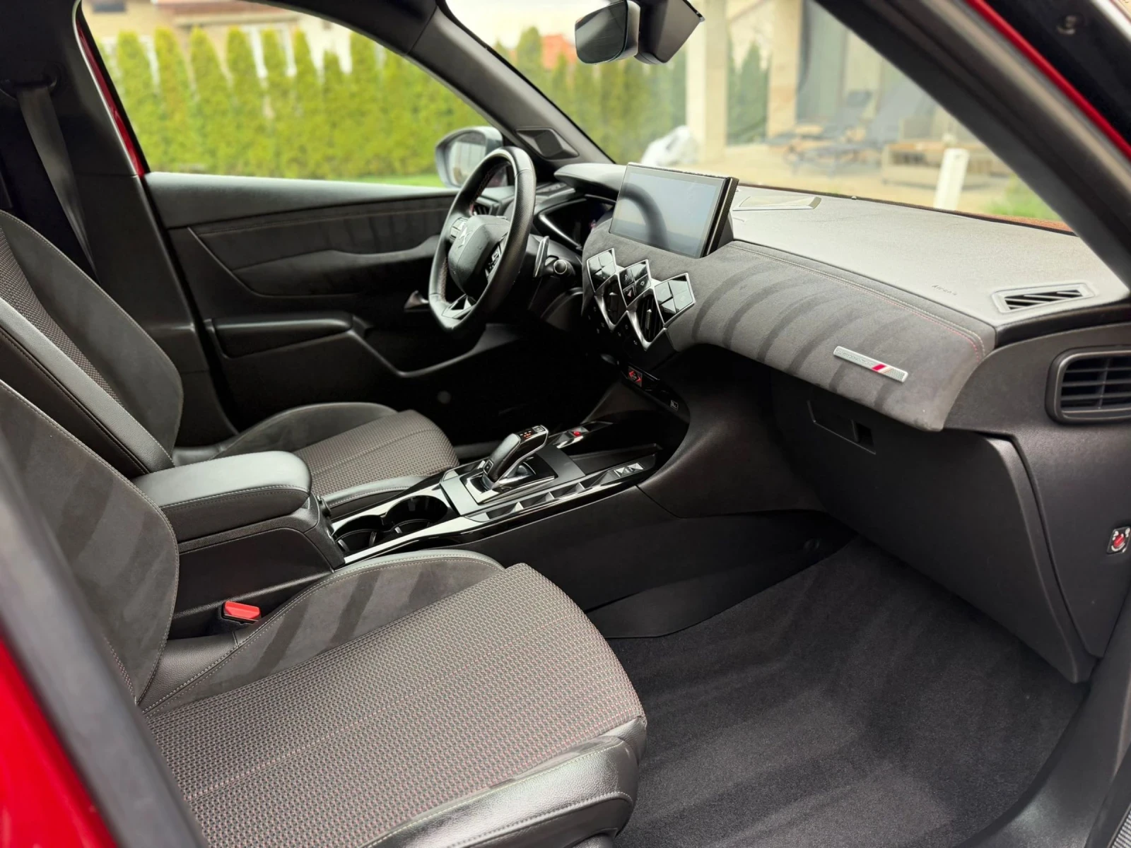 Citroen DS 3 Crossback 1.2 Performance Line, снимка 9 - Автомобили и джипове - 54037409