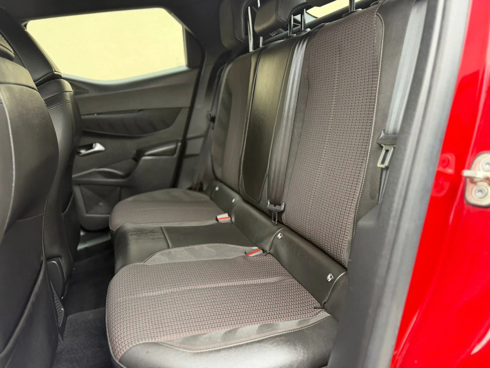 Citroen DS 3 Crossback 1.2 Performance Line, снимка 10 - Автомобили и джипове - 54037409