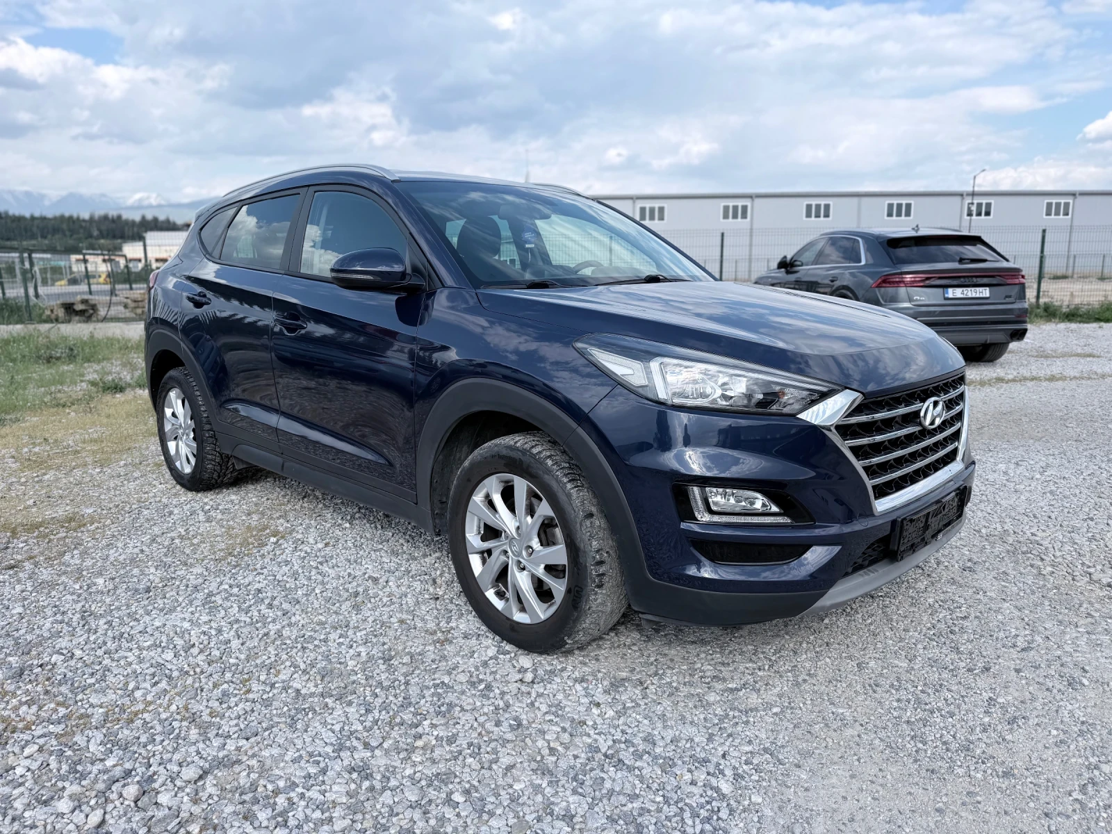 Hyundai Tucson Automatic 1.6crdi, снимка 3 - Автомобили и джипове - 54375500