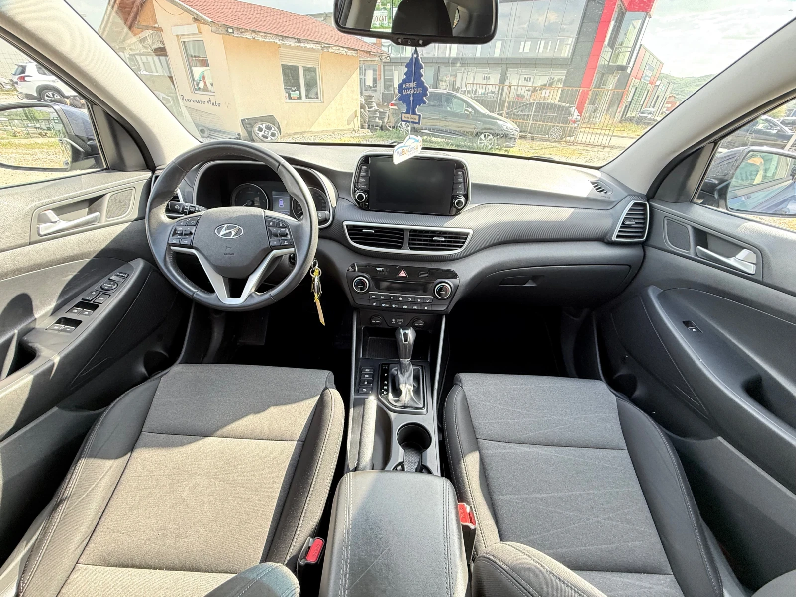 Hyundai Tucson Automatic 1.6crdi, снимка 9 - Автомобили и джипове - 54375500