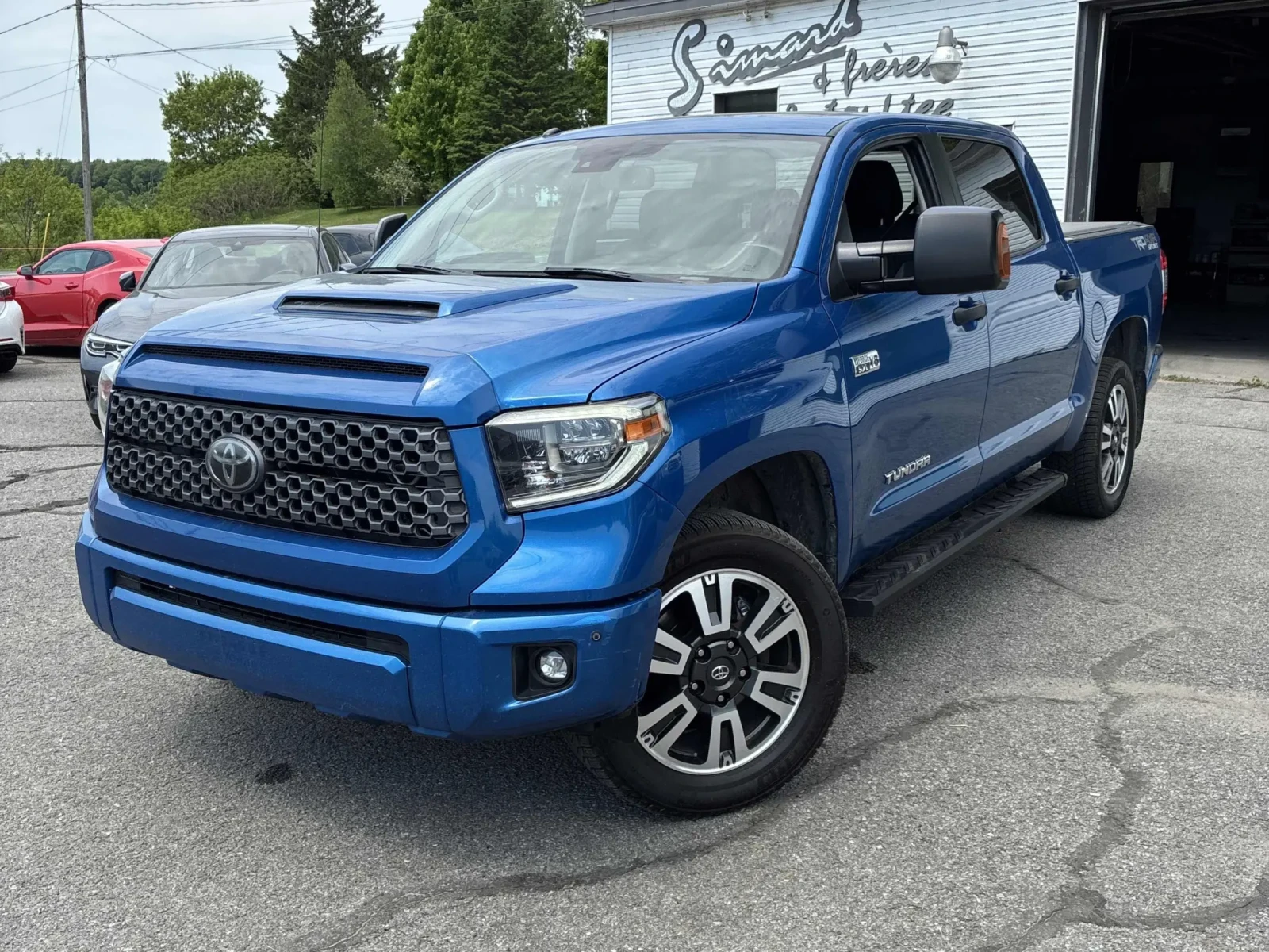 Toyota Tundra 5.7* SR* 4x4