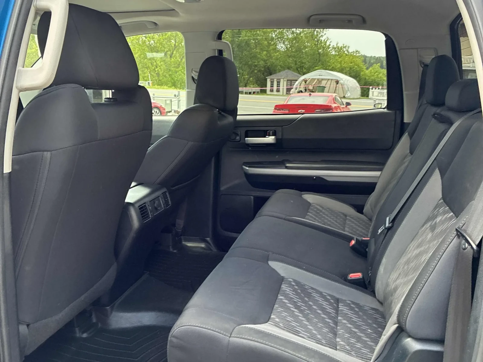 Toyota Tundra 5.7* SR* 4x4, снимка 11 - Автомобили и джипове - 54807364