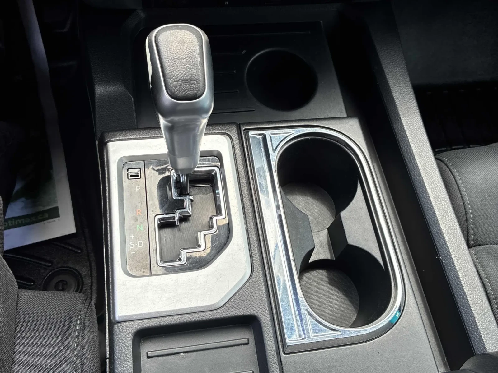 Toyota Tundra 5.7* SR* 4x4, снимка 12 - Автомобили и джипове - 54807364