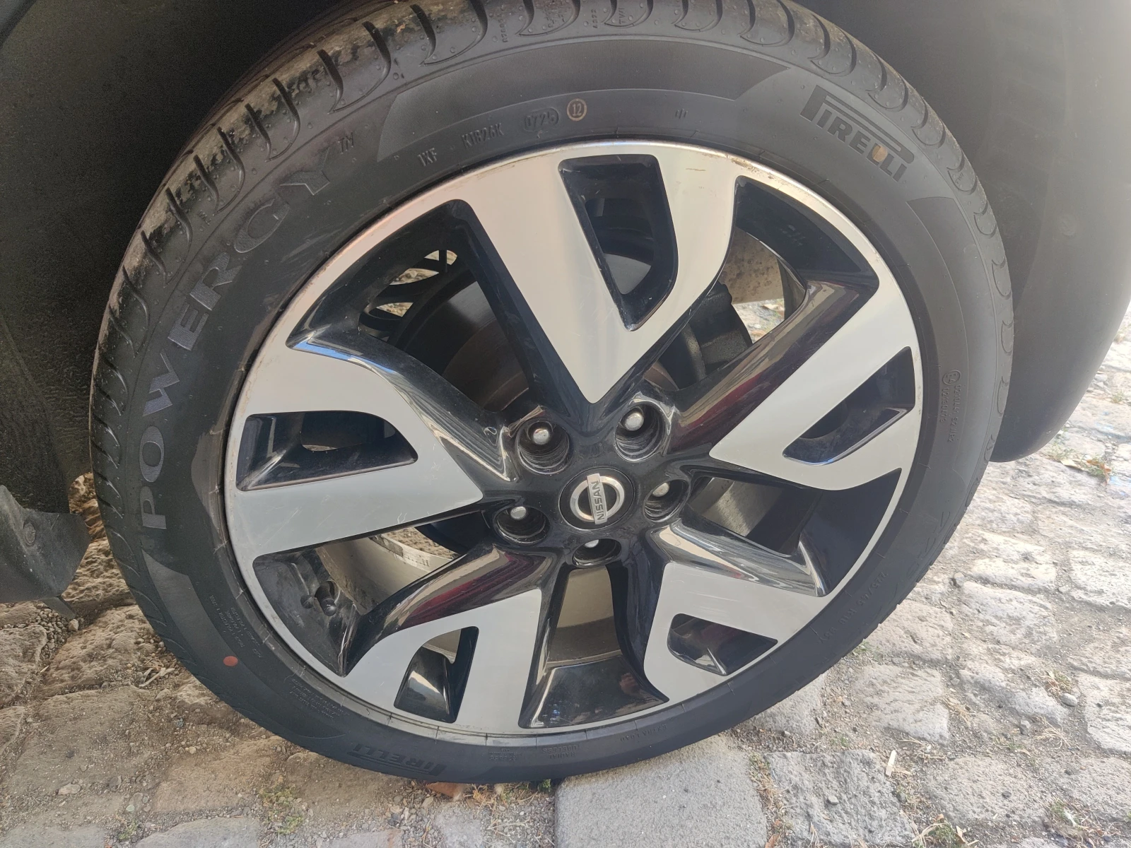 Nissan Juke, снимка 8 - Автомобили и джипове - 55942901