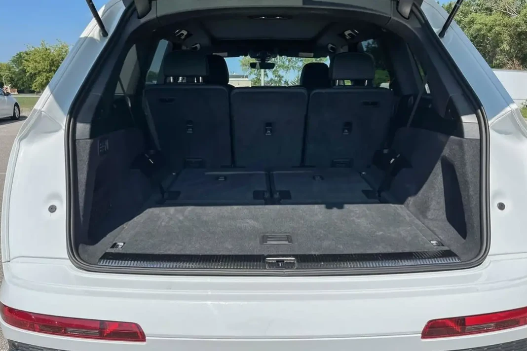 Audi Q7 * * ОФИЦИАЛНО ПРЕДСТАВИТЕЛСТВО АУДИ* * , снимка 8 - Автомобили и джипове - 56334782