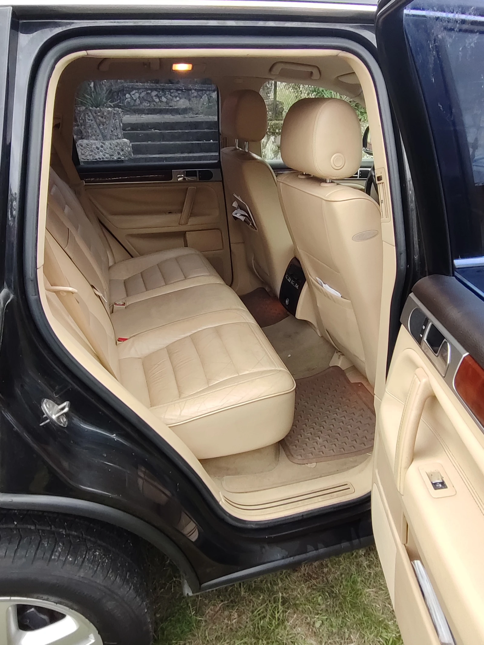 VW Touareg, снимка 11 - Автомобили и джипове - 56506943