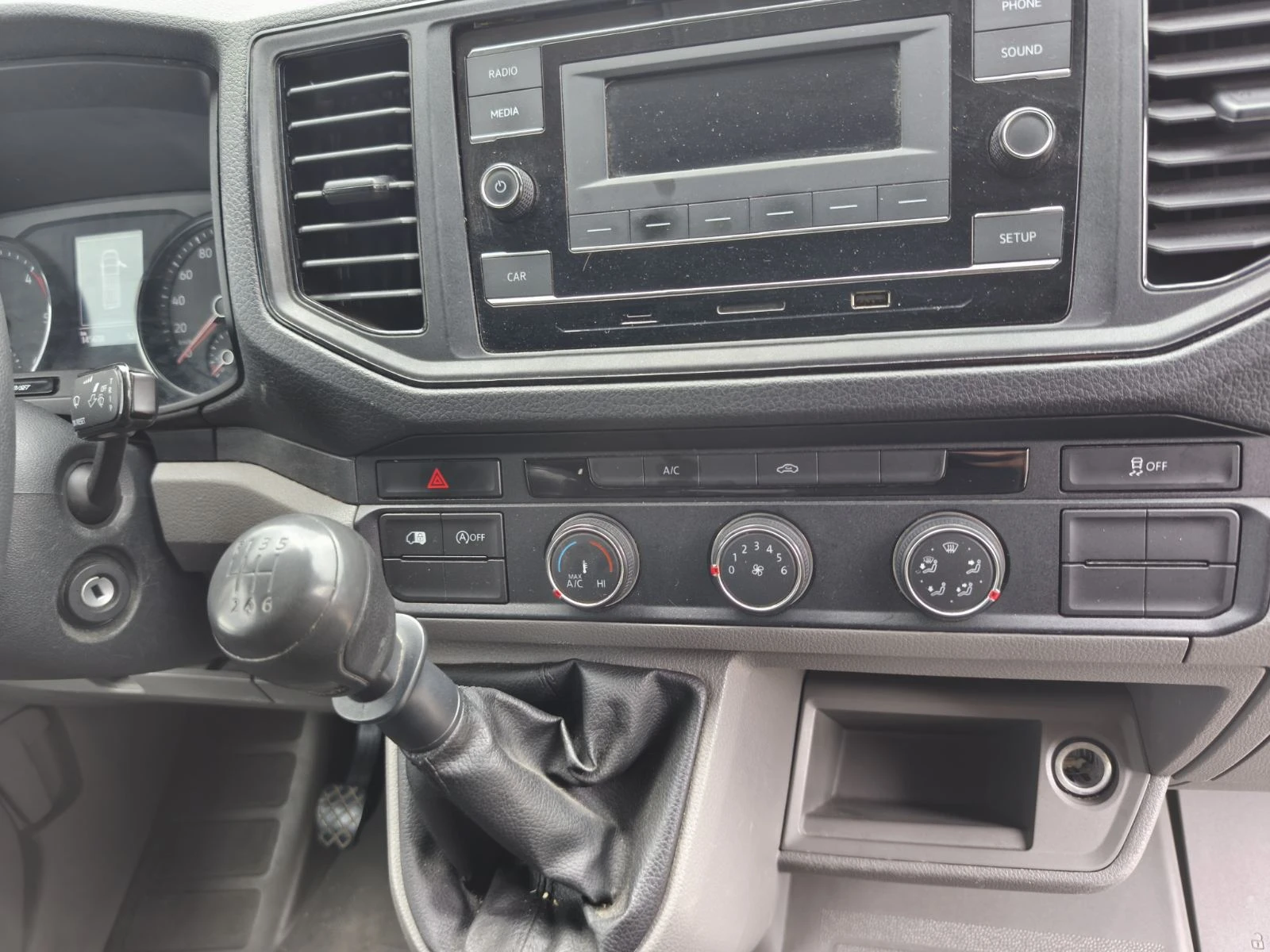 VW Crafter ДЪЛГА БАЗА//ЛИЗИНГ, снимка 11 - Бусове и автобуси - 54359342