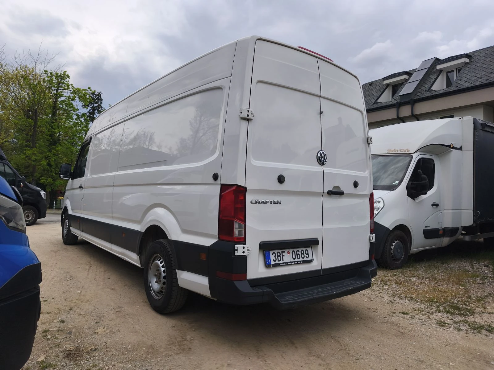 VW Crafter ДЪЛГА БАЗА//ЛИЗИНГ, снимка 4 - Бусове и автобуси - 54359342