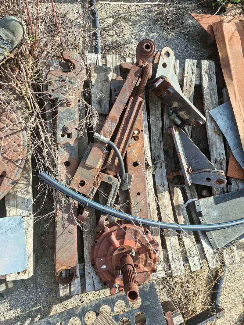 Трактор Ferguson 3680, снимка 4 - Селскостопанска техника - 52627851