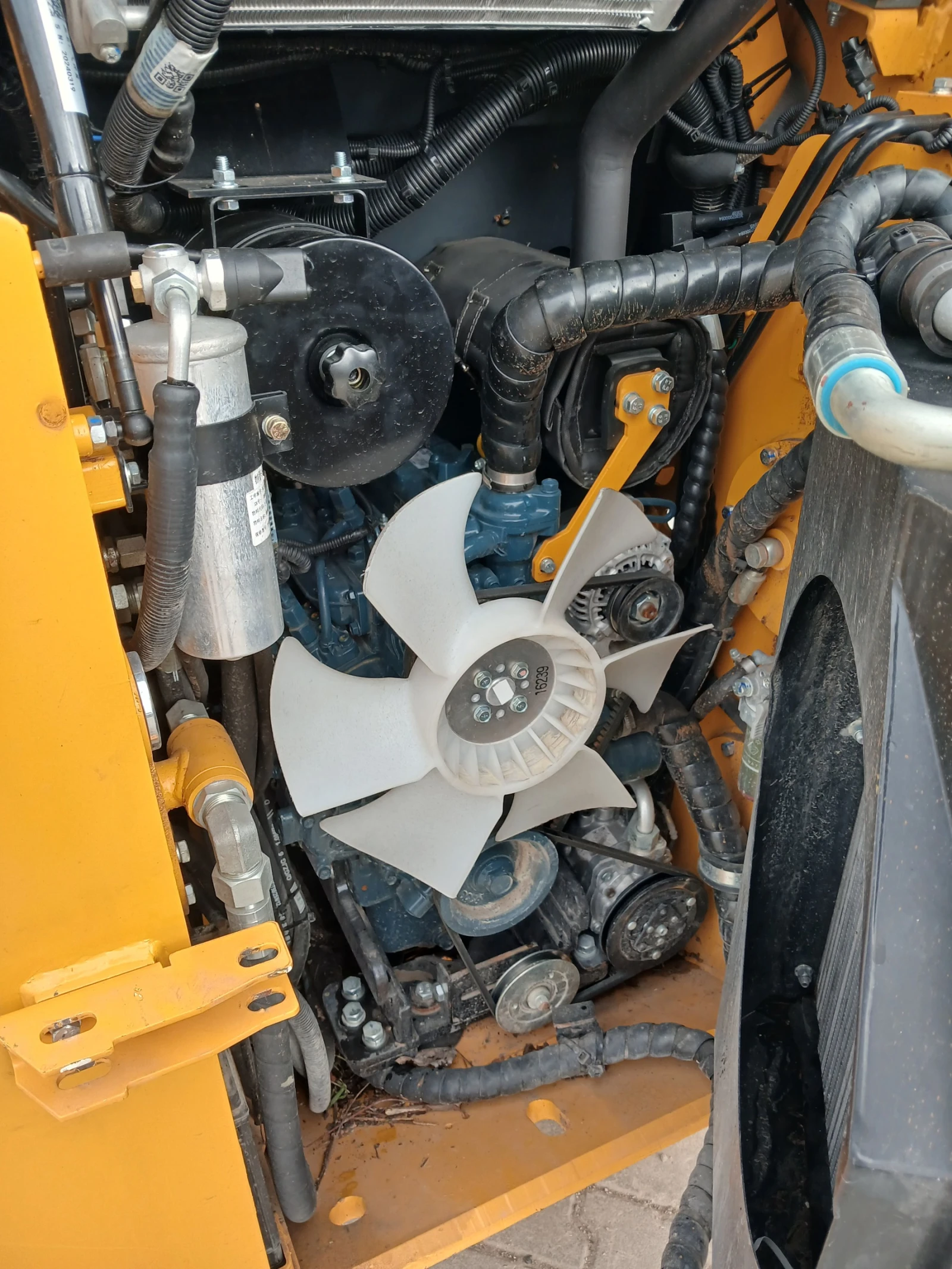 Мини челни товарачи Друга Lonking CDM 303, снимка 10 - Индустриална техника - 54105047