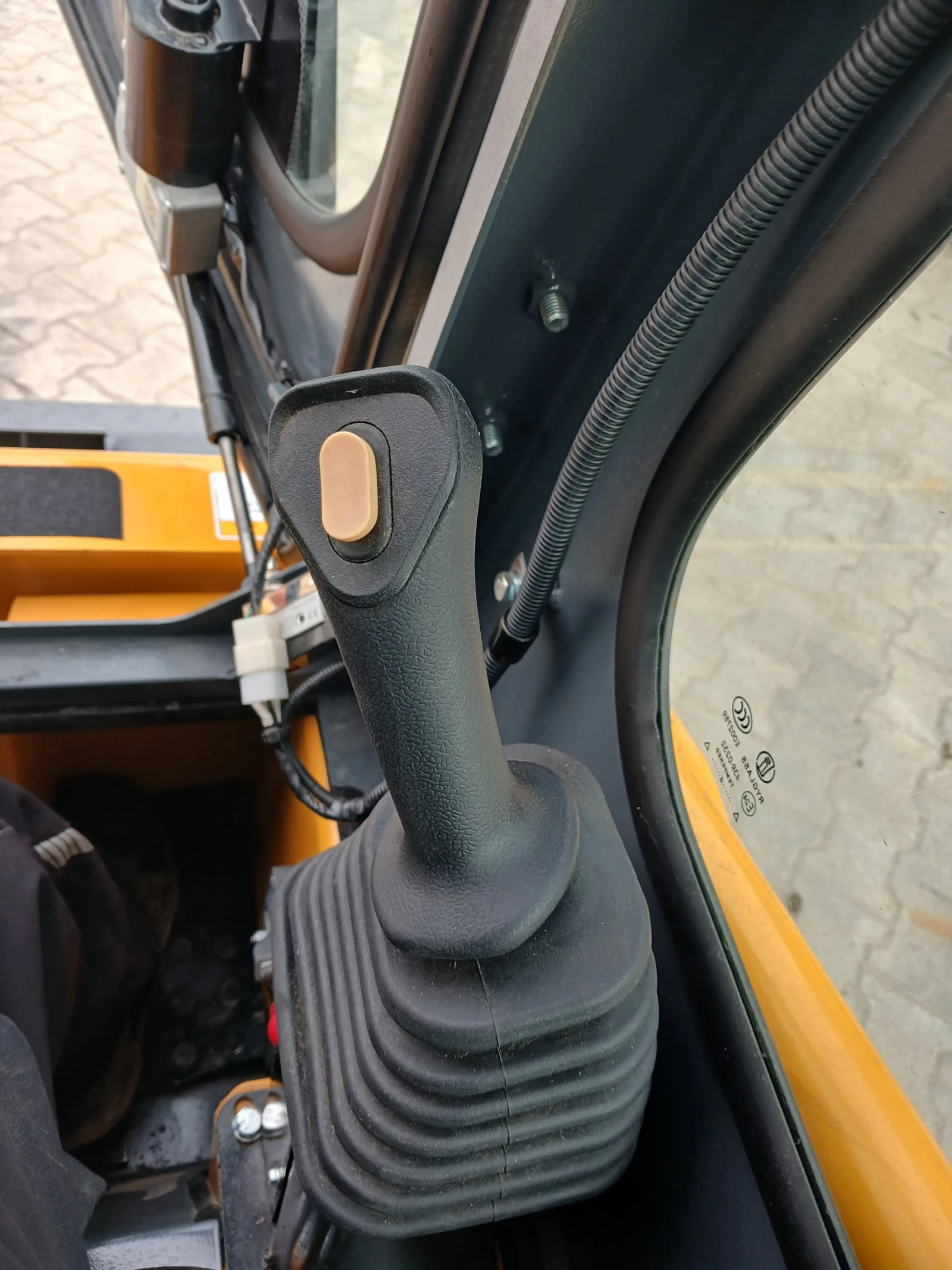 Мини челни товарачи Друга Lonking CDM 303, снимка 6 - Индустриална техника - 54105047