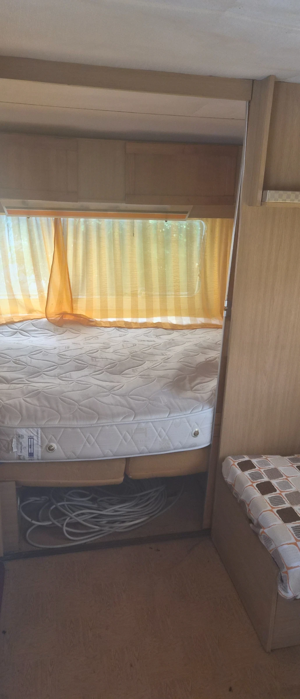�������� Laika T52 | Mobile.bg � ����������� 3