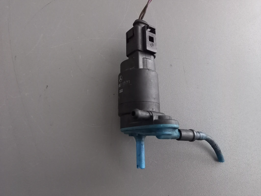 Помпа чистачки Мерцедес А170 цди 