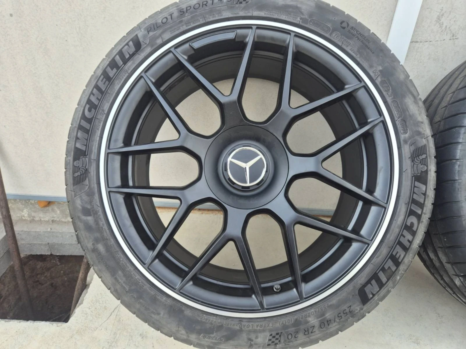 ���� � ������ 295/35R20 �� Mercedes-Benz | Mobile.bg � ����������� 2