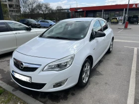 Opel Astra J, 1.4 turbo, снимка 12